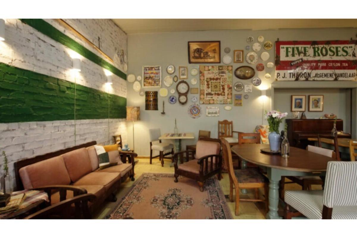 Suzies Huis Restaurant Bed And Breakfast Cape Town Bagian luar foto